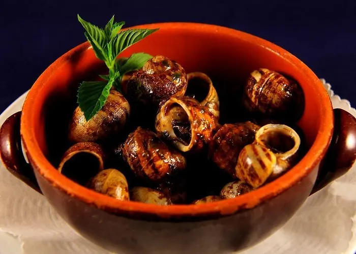 La Favorita & Ristorante לינה וארוחת בוקר אפריקלה