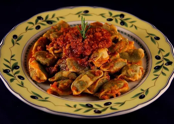 La Favorita & Ristorante לינה וארוחת בוקר אפריקלה