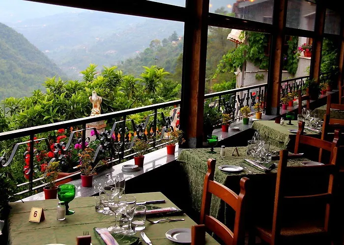 La Favorita & Ristorante Nocleg ze śniadaniem 4*
